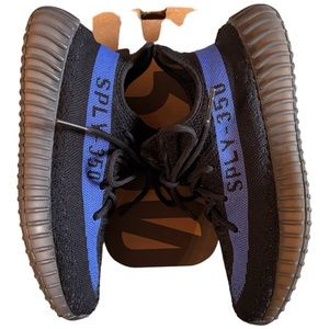 Yeezy Boost 350 V2 size women’s 8